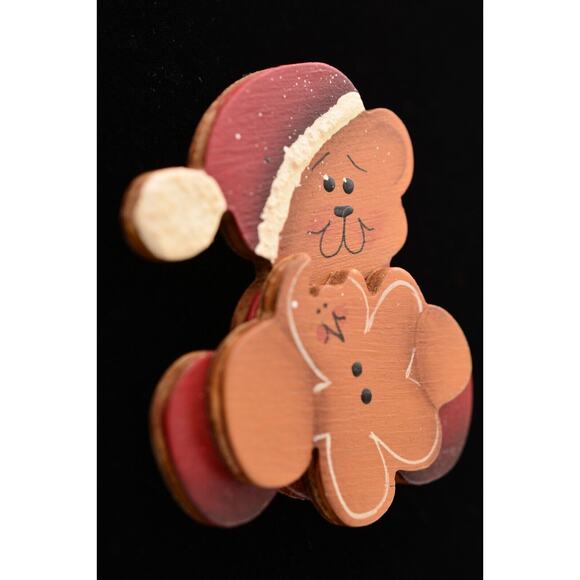 Vintage Teddy Bear Pin Brooch Painted Wooden Cutout Christmas Holiday 90s BinBA - Picture 3 of 12